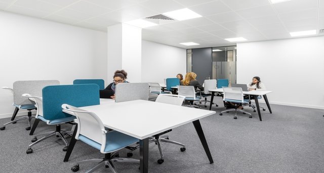 Sewa pejabat Croxley Business Park 2_7-1