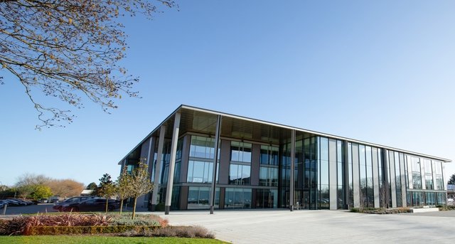 Sewa pejabat Croxley Business Park 2_8-1