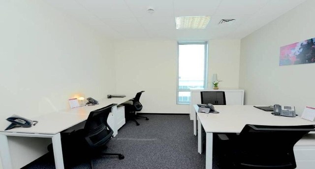 Pronájem kanceláře  Crystal Building 1, 10th Floor, Almohades Avenue_1-1