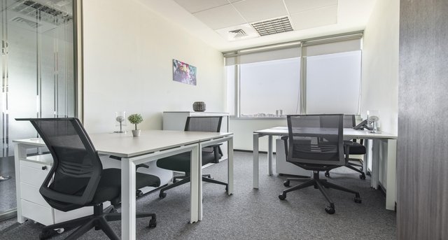 Alquiler oficinas Crystal Building 1_3-1