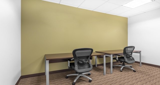 مكتب للايجارDeloitte Building_4-1