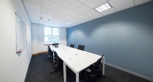 Farnham Road 1, Farnham Road 1, GU2 4RG Guildford — office space for rent, photo 1