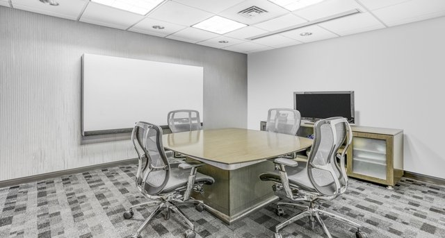 Rent office First Horizon Plaza_6-1