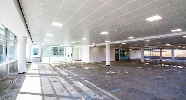 First Point, Buckingham Gate, First Point, Buckingham Gate, Crawley RH6 0NT — office space for rent, photo 7
