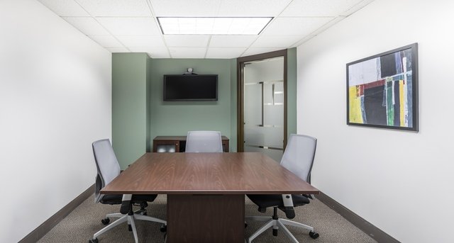 Rent office Foster Plaza 5_2-1