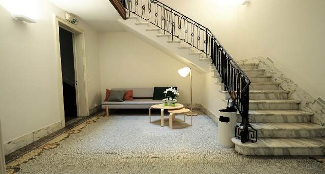 Sewa pejabat Gebroeders Vandeveldestraat 68_3-1