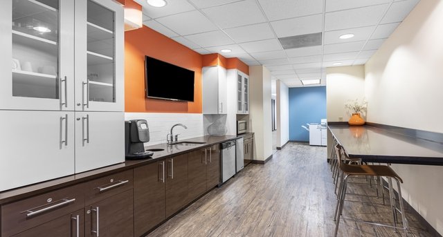 Glenridge Highlands One, 5555 Glenridge Connector, Atlanta, GA 30342 — office space for rent, photo 4