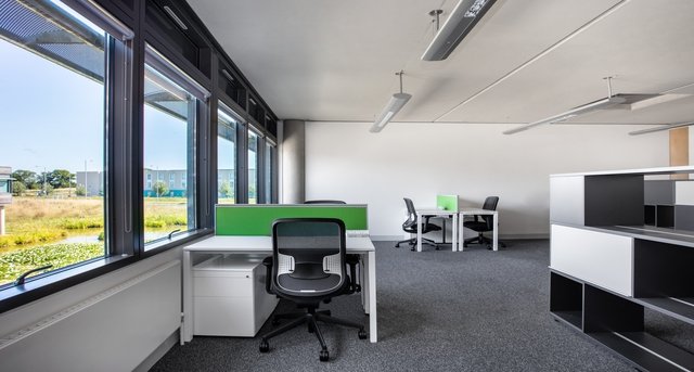 Rent office Great Marlings_5-1