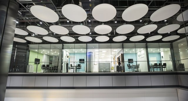 Rent office Heathrow Terminal 2_1-1