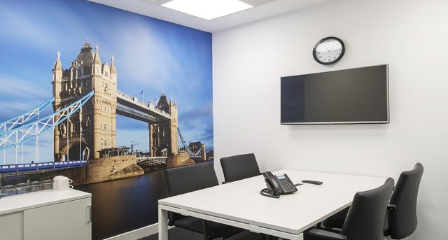 Rent office Heathrow Terminal 2_5-1