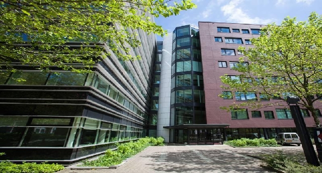 Alquiler oficinas Hullenbergweg 278-308_1-1