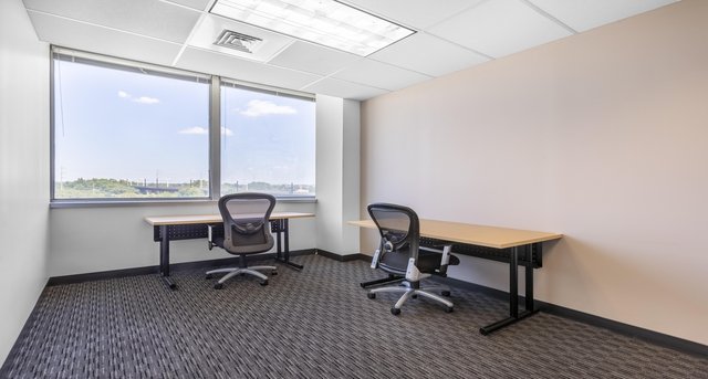 International Plaza, 1 International Plaza, Philadelphia, PA 19113 — office space for rent, photo 1