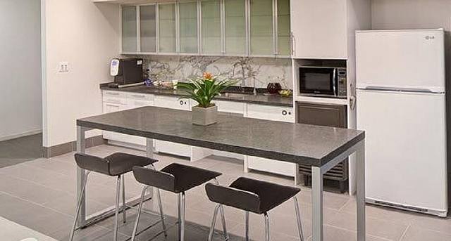 Sewa pejabat Katy Freeway, Suite 910_1-1