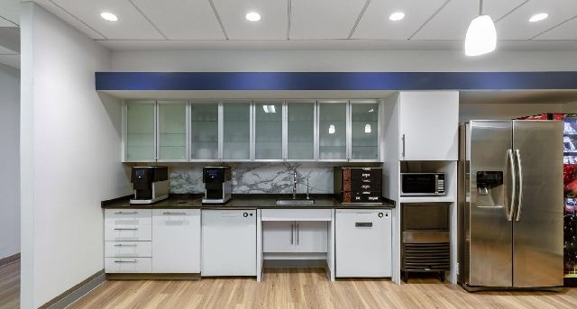 Katy Freeway, Katy Freeway, Suite 910, Houston 11111 — office space for rent, photo 3