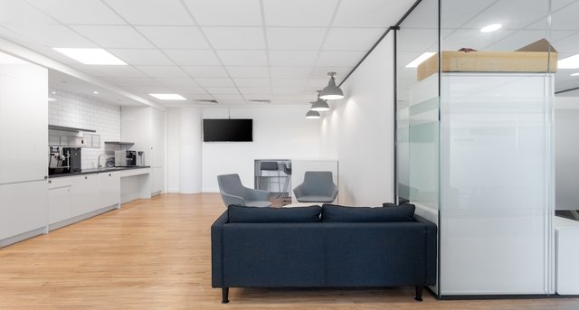 Kingsgate House, 62 High Street, Redhill, Surrey RH1 1SG — office space for rent, photo 1