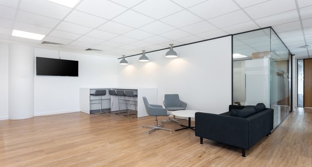 Kingsgate House, 62 High Street, Redhill, Surrey RH1 1SG — office space for rent, photo 8
