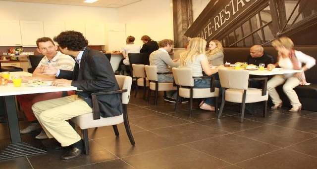 Kiadó irodák Jinghope Leeghwaterstraat 25_3-1