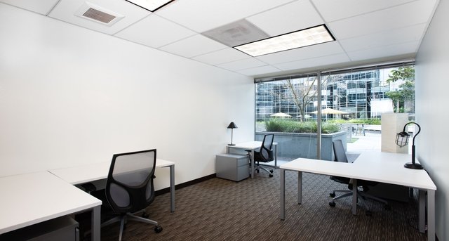 Rent office Legacy Hamilton Plaza_6-1