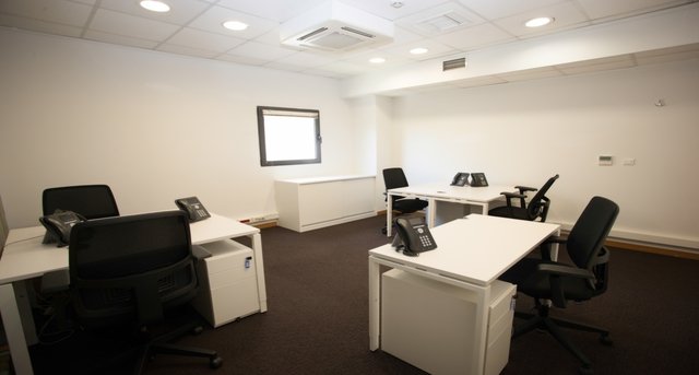 Rent office Leoforos Kifisias & Sofokleous_8-1