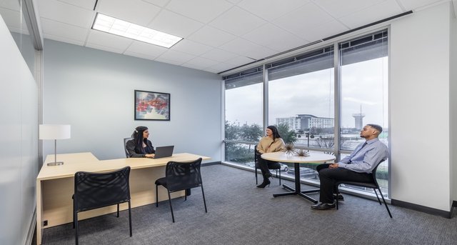 Rent office Lincoln Legacy One_3-1