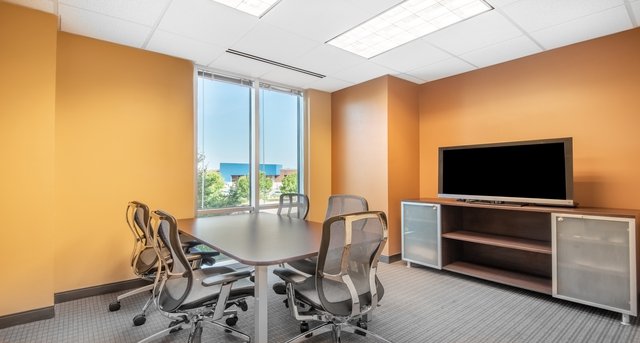 Linville Building, 10130 Perimeter Parkway, Charlotte, NC 28216 — office space for rent, photo 5