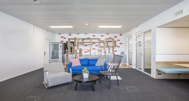 Rent office Lipo Park_1-1