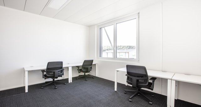 Rent office Lipo Park_3-1