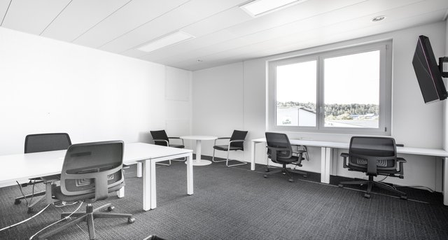 Rent office Lipo Park_5-1