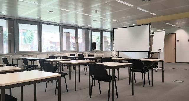 Ludwig-Erhard-Straße 18, Ludwig-Erhard-Straße 18, Ludwig-Erhard-Straße 18 — office space for rent, photo 1