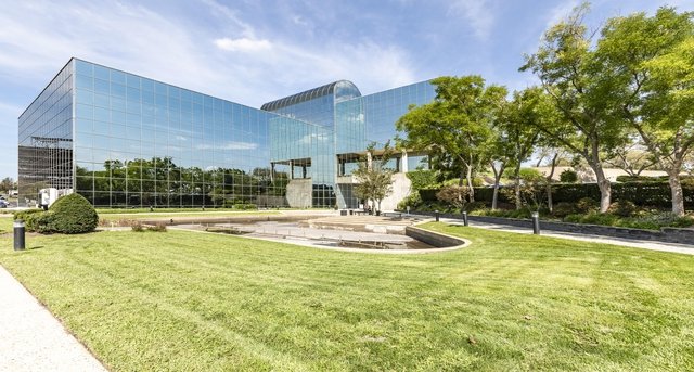 Rent office Mack-Cali Center III_9-1