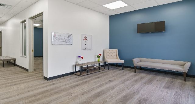 Marsh Lane 2414, Marsh Lane 2414, Dallas, TX 75006 — office space for rent, photo 2