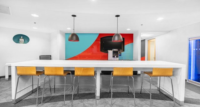 Rent office Metro Plaza II_4-1
