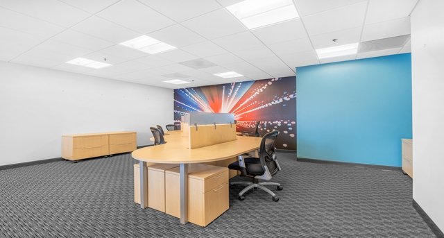 Rent office Metro Plaza II_5-1