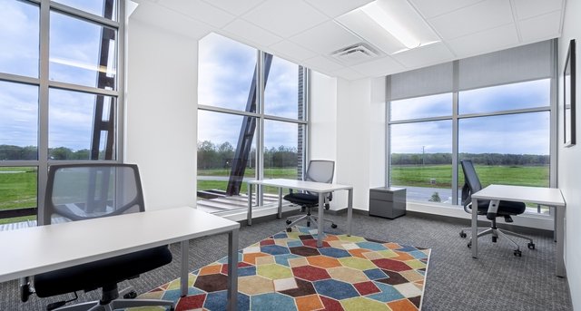 Rent office Monroe Business Center_5-1