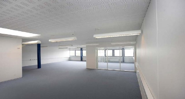 Sewa kantor Naverland 7-9_5-1