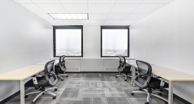 Alquiler oficinas One Gateway Center_5-1