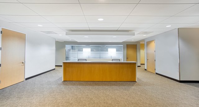 Rent office Park Ridge Plaza_2-1