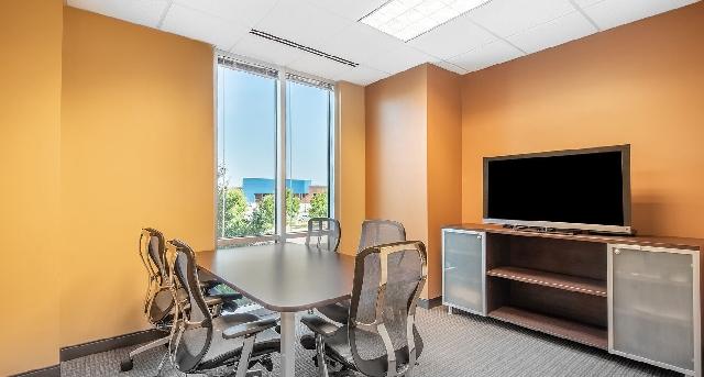 Perimeter Parkway, Suite 200, Perimeter Parkway, Suite 200, Charlotte, NC 10130 — office space for rent, photo 2