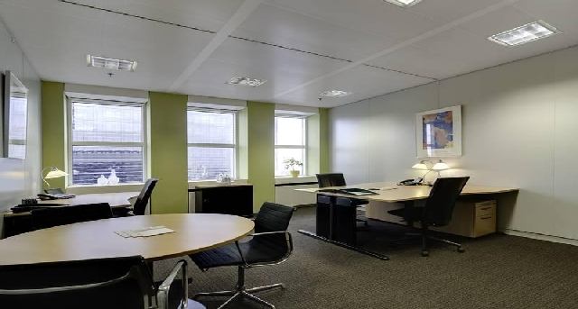 Platz der Einheit 1, Platz der Einheit 1, Platz der Einheit 1 Kastor & Pollux 20. Etage Frankfurt — office space for rent, photo 1