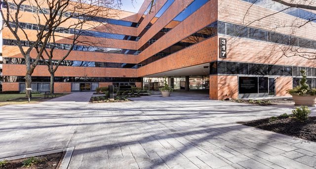 Rent office Plaza II_8-1