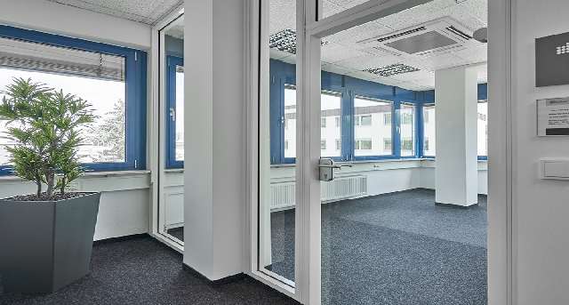 Praunheimer Landstraße 32, Praunheimer Landstraße 32, Praunheimer Landstraße 32 Frankfurt — office space for rent, photo 10
