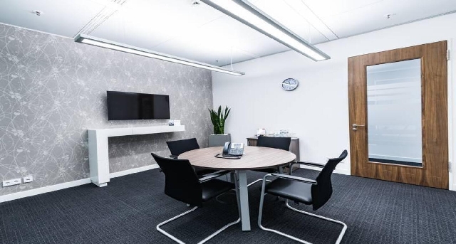 Rahel-Hirsch-Straße 10, Rahel-Hirsch-Straße 10, Rahel-Hirsch-Straße 10 — office space for rent, photo 7