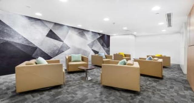 Rent office  Northwest International Finance-1