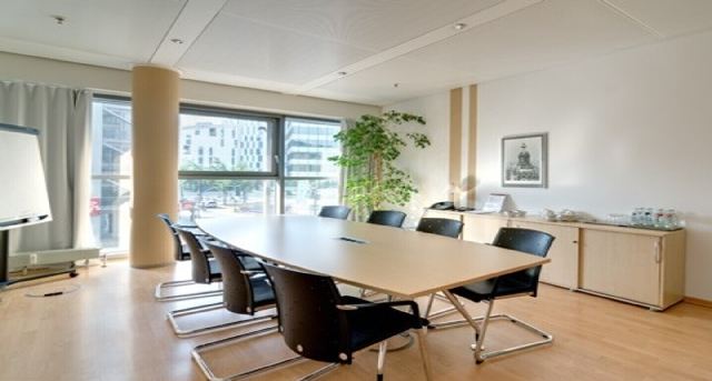 Rent office Ruhrallee 185_1-1