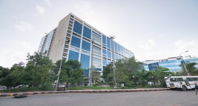 Rent office Rupa Solitaire_7-1