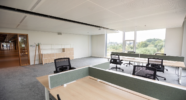 Alquiler oficinas Science Park 900 - LAB42_1-1