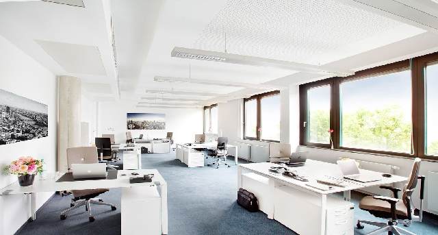 Sebastian-Kneipp-Str. 41, Sebastian-Kneipp-Str. 41, Sebastian-Kneipp-Str. 41 — office space for rent, photo 1