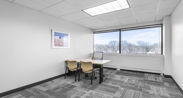 Rent office Soundview Plaza_3-1