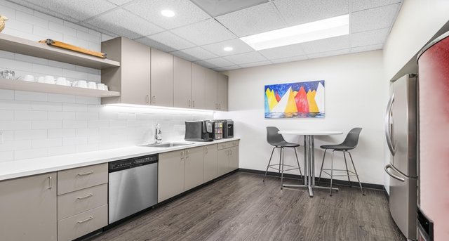 Rent office Soundview Plaza_4-1