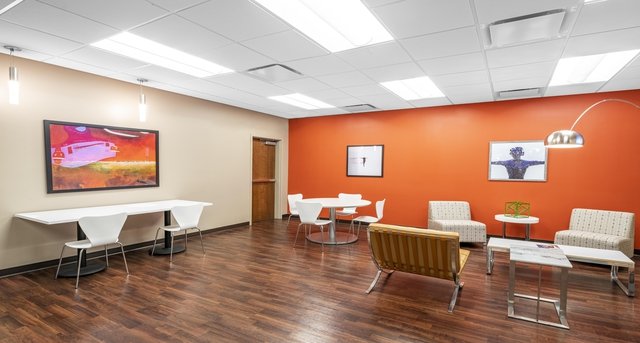 Rent office South Bend Business Center_1-1